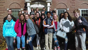 Students Visit Honors College at UMO